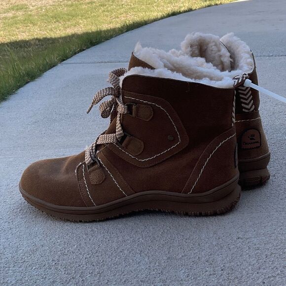 Take 50% OFF-BearPaw Warm Brown Kids Winter Boots with Faux Fur Lining, Sz-12 main image 6